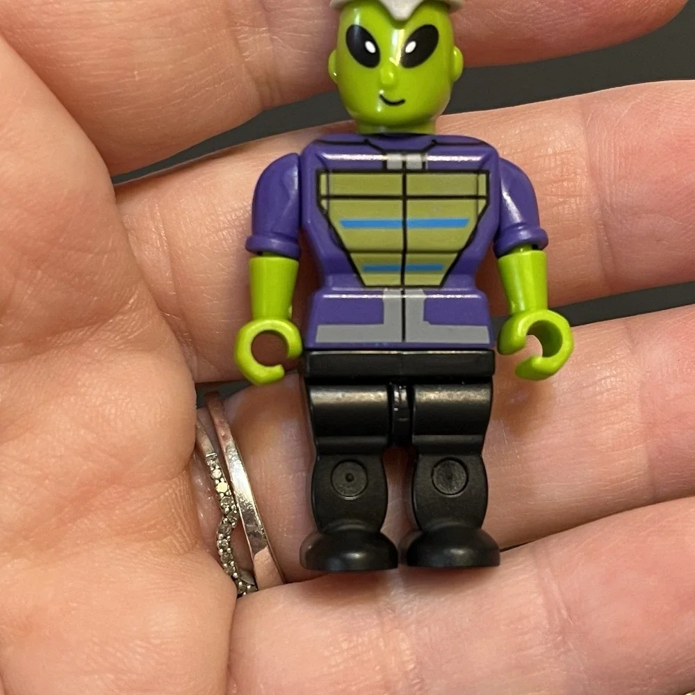 Mega Bloks Micro Action Figure # 2 Alien Mega Blocks Mini Figure Purple Green